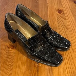 Stuart Weitzman Black Heels Elegant Design